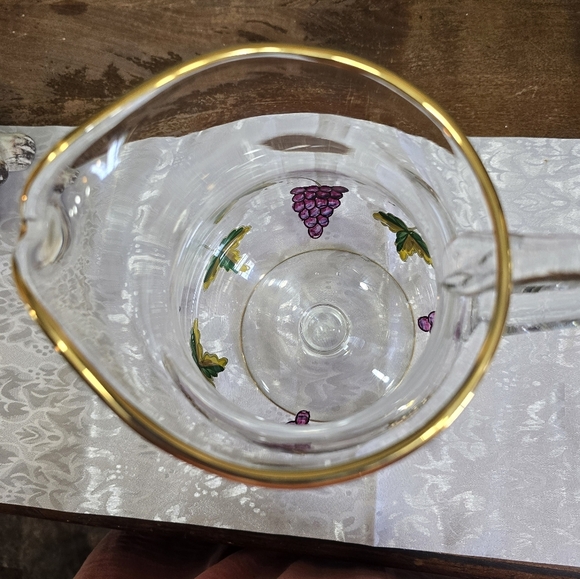 Romanian Stained Glass Pitcher with Grape and Leaf Design With 22k Gold Trim - Picture 5 of 6